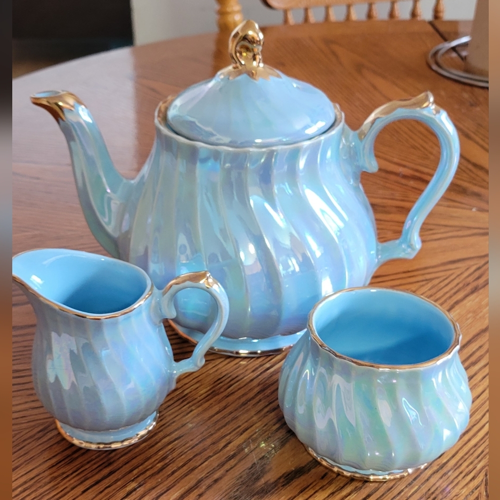 SADLER~Blue Swirl Tea Set